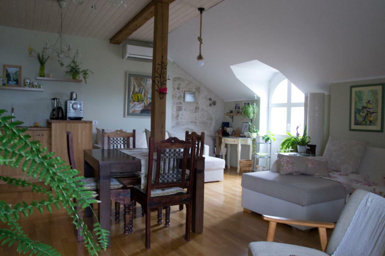 Kuressaare Romantic Apartment Exterior foto