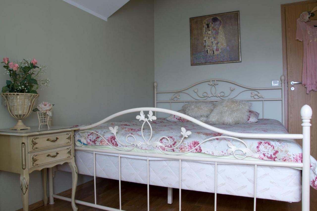 Kuressaare Romantic Apartment Exterior foto